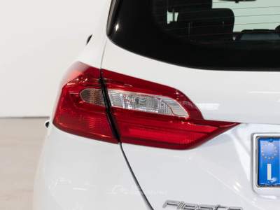 Ford Fiesta 1.5 EcoBlue 85cv 5 porte Business Bianco usata Brescia
