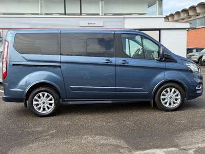Ford Tourneo Custom 320 2.0 EcoBlue 150CV PC Titanium Blu/Azzurro usata Massarosa
