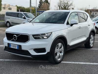 Volvo XC40 T3 Inscription Bianco usata Massarosa