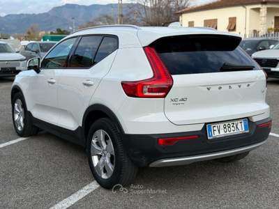 Volvo XC40 T3 Inscription Bianco usata Massarosa