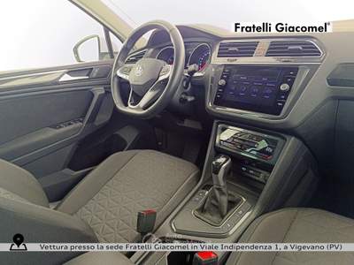 Volkswagen Tiguan 1.5 tsi life 150cv dsg Bianco usata Assago