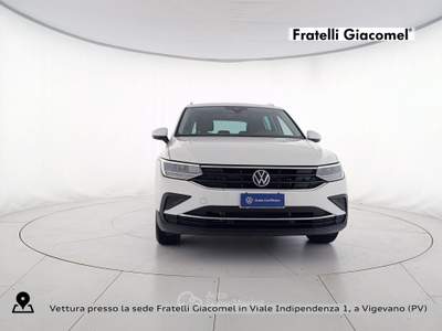 Volkswagen Tiguan 1.5 tsi life 150cv dsg Bianco usata Assago