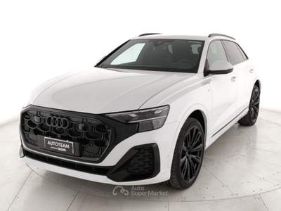 Audi Q8  3.0 tdi mhev s line quattro 286cv tiptronic/ list: 125.190,00 eur Bianco usata Legnago