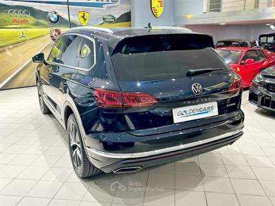 Volkswagen Touareg 3.0 V6 tsi eh Elegance tiptronic Blu/Azzurro usata Palermo