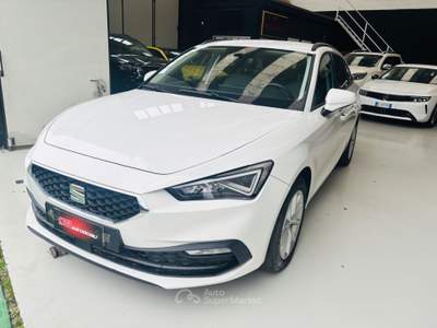 Seat Leon Sportstourer 1.0 TSI 110 CV Style Bianco usata Rosta