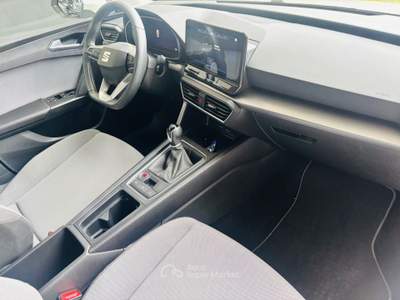 Seat Leon Sportstourer 1.0 TSI 110 CV Style Bianco usata Rosta