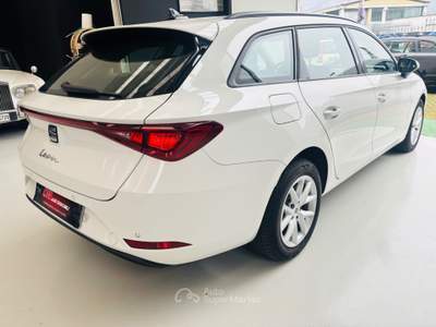 Seat Leon Sportstourer 1.0 TSI 110 CV Style Bianco usata Rosta