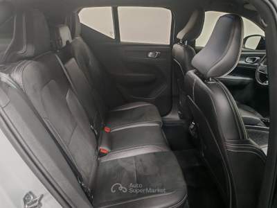Volvo XC40 T3 Geartronic R-Design Argento usata Verbania