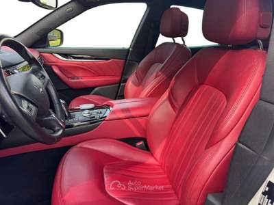 Maserati Levante 2.0 mhev gt 330cv auto - tetto apribile Bianco usata Fisciano