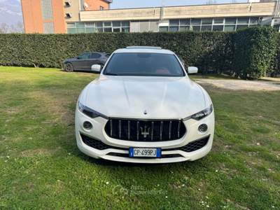 Maserati Levante 2.0 mhev gt 330cv auto - tetto apribile Bianco usata Fisciano