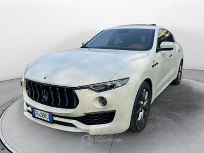 Maserati Levante 2.0 mhev gt 330cv auto - tetto apribile Bianco usata Fisciano
