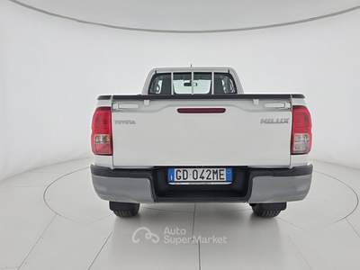 Toyota Hilux 2.4 D-4D SC 2WD M/T Bianco usata Reggio nell'Emilia