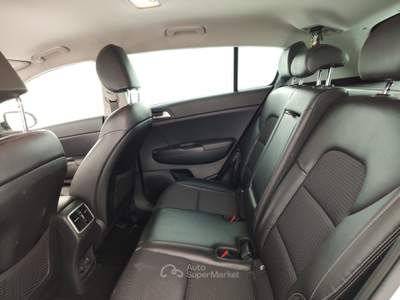 Kia Sportage 1.6 CRDI 115cv STYLE 2WD Bianco usata Massa