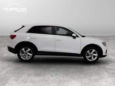 Audi Q3 35 2.0 TDI Business Advanced Bianco usata Lucca