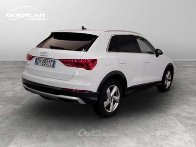 Audi Q3 35 2.0 TDI Business Advanced Bianco usata Lucca