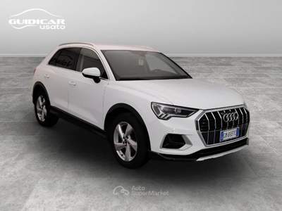 Audi Q3 35 2.0 TDI Business Advanced Bianco usata Lucca