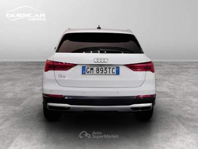 Audi Q3 35 2.0 TDI Business Advanced Bianco usata Lucca
