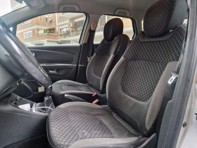 Renault Captur dCi 8V 90 CV Start&amp;Stop Energy Bose Argento usata ROMA