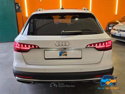 Audi A4 40 2.0 tdi mhev Business Evolution quattro 204cv s-tronic Bianco usata Curno