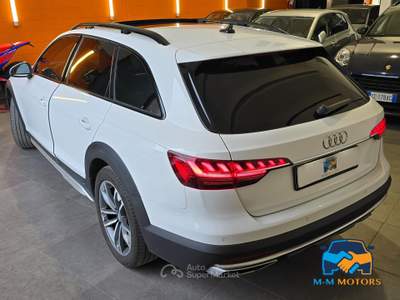 Audi A4 40 2.0 tdi mhev Business Evolution quattro 204cv s-tronic Bianco usata Curno