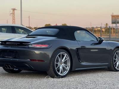 Porsche 718 Boxster Grigio usata Casarano