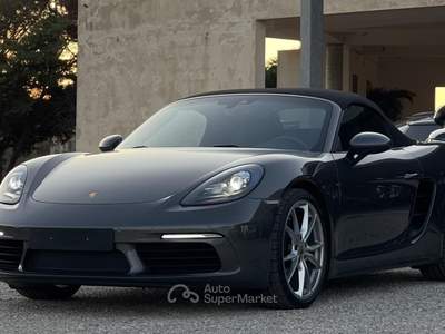 Porsche 718 Boxster Grigio usata Casarano
