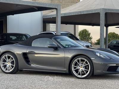 Porsche 718 Boxster Grigio usata Casarano