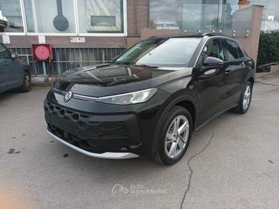 Volkswagen T-Roc NUOVO T-ROC 1.5eTSI ACT DSG LIFE 115CV Nero usata Terranuova Bracciolini