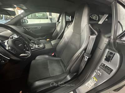 Jaguar F-Type Jaguar F-Type 2.0 P 300 R-Dynamic Black Pack #8743 Grigio usata Mazzano