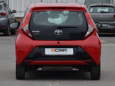 Toyota Aygo 5 porte x-clusiv Rosso usata Pisa