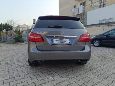 Mercedes-Benz Classe B B 200 d Sport Grigio usata Pompei