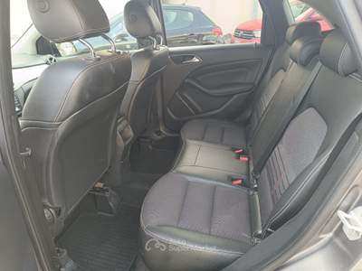 Mercedes-Benz Classe B B 200 d Sport Grigio usata Pompei