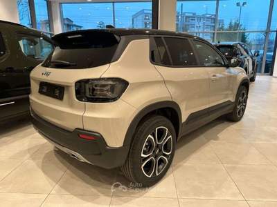 Jeep Avenger 1.2 Turbo 100 CV MHEV Summit Grigio usata Scandiano