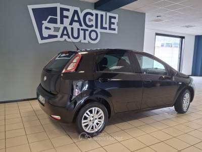 Fiat Punto 5 porte Easypower Lounge Nero usata Oleggio