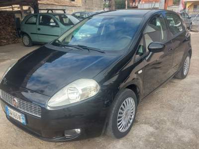 Fiat Grande Punto Grande Punto Nero usata Maddaloni Fiat Grande Punto Grande Punto Nero usata Maddaloni