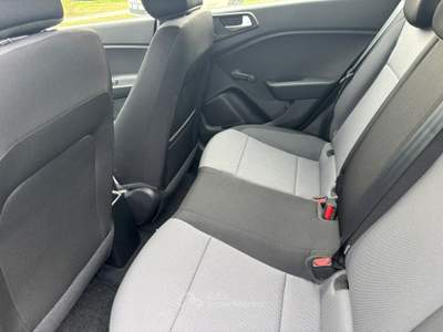 Hyundai i20 HYUNDAI I20 CONNECTLINE, ADATTA NEOPATENTATI IN OTTIMO STATO! Grigio usata Lazise