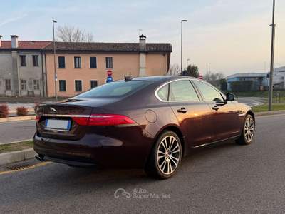 Jaguar XF 2.0 D 180cv aut. Prestige Business Rosso usata LIMENA