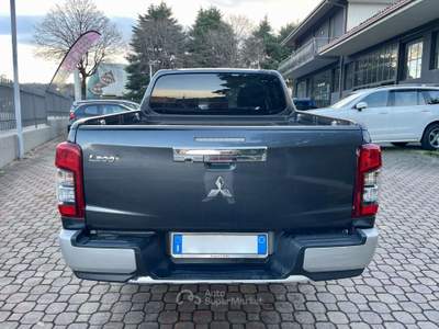 Mitsubishi L200 L200  d.cab 2.3d Intense  4wd 150cv auto Grigio usata Gavardo