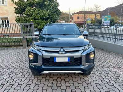 Mitsubishi L200 L200  d.cab 2.3d Intense  4wd 150cv auto Grigio usata Gavardo
