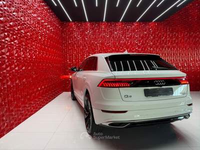Audi Q8 286 CV quattro tiptronic Sport Bianco usata Agliana