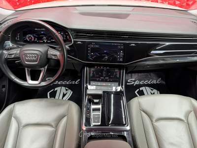 Audi Q8 286 CV quattro tiptronic Sport Bianco usata Agliana