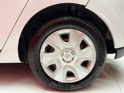 Renault Clio Sporter 1.2 75CV Live OK NEOPATENTATI Bianco usata Agliana
