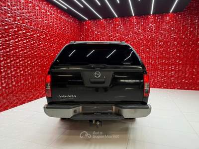Nissan Navara 4 porte Double Cab LE UNICO PROPRIETARIO Nero usata Agliana