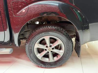 Nissan Navara 4 porte Double Cab LE UNICO PROPRIETARIO Nero usata Agliana