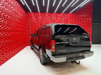 Nissan Navara 4 porte Double Cab LE UNICO PROPRIETARIO Nero usata Agliana