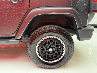 Jeep Wrangler Unlimited 2.8 CRD DPF Sahara Auto Night Eagle Grigio usata Agliana
