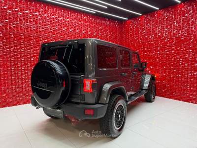Jeep Wrangler Unlimited 2.8 CRD DPF Sahara Auto Night Eagle Grigio usata Agliana