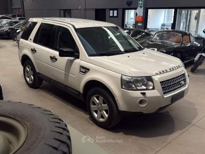 Land Rover Freelander 2.2 TD4 S.W. XS Bianco usata Bologna