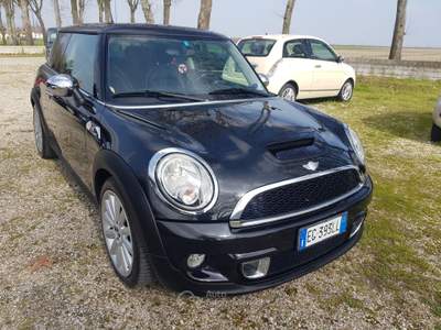 MINI Cooper 2.0 COOPER SD AUTOMATCA 143CV Nero usata Lagosanto