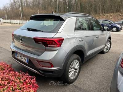 Volkswagen T-Roc t-roc tdi dsg life 150 cv Argento usata Beregazzo con Figliaro